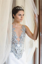 Laden Sie das Bild in den Galerie-Viewer, NATALY Suknia Ślubna / Wedding Dress