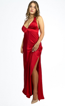 Laden Sie das Bild in den Galerie-Viewer, AMOUR ROUNGE Czerwona sukienka/ Red Dress