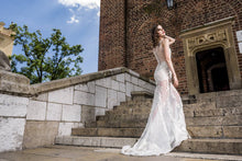 Load image into Gallery viewer, IRINA Suknia Ślubna / Wedding Dress