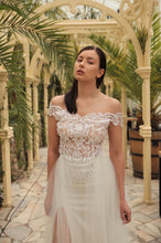 Load image into Gallery viewer, DOMINIKA Suknia Ślubna / Wedding Dress